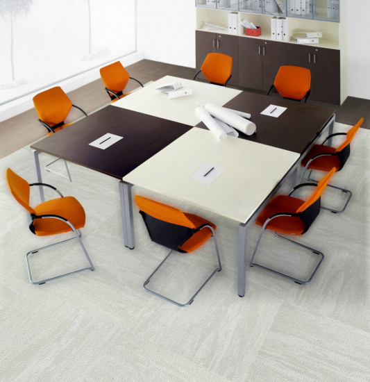 Maxime Table Chairs